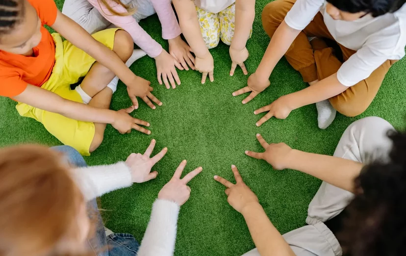Des usages concrets de l'IA en cours de FLE au primaire